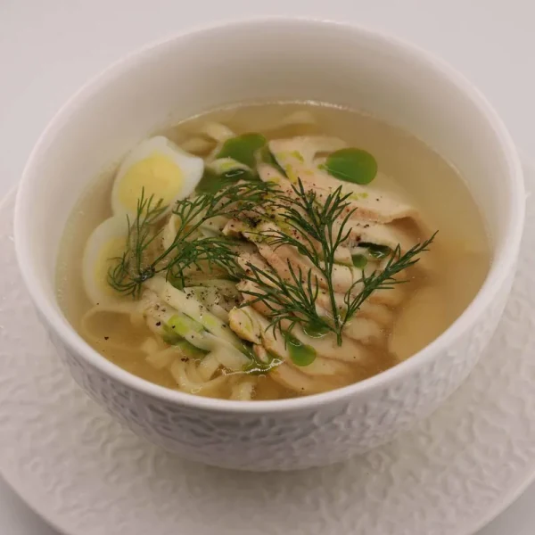 Курочка Ряба с яичной лапшой